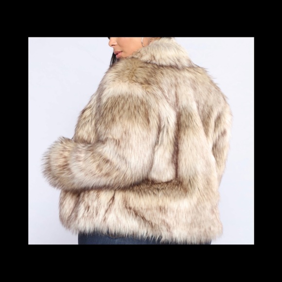 Fashion Nova Medium Size waist length fur coat - Picture 6 of 6